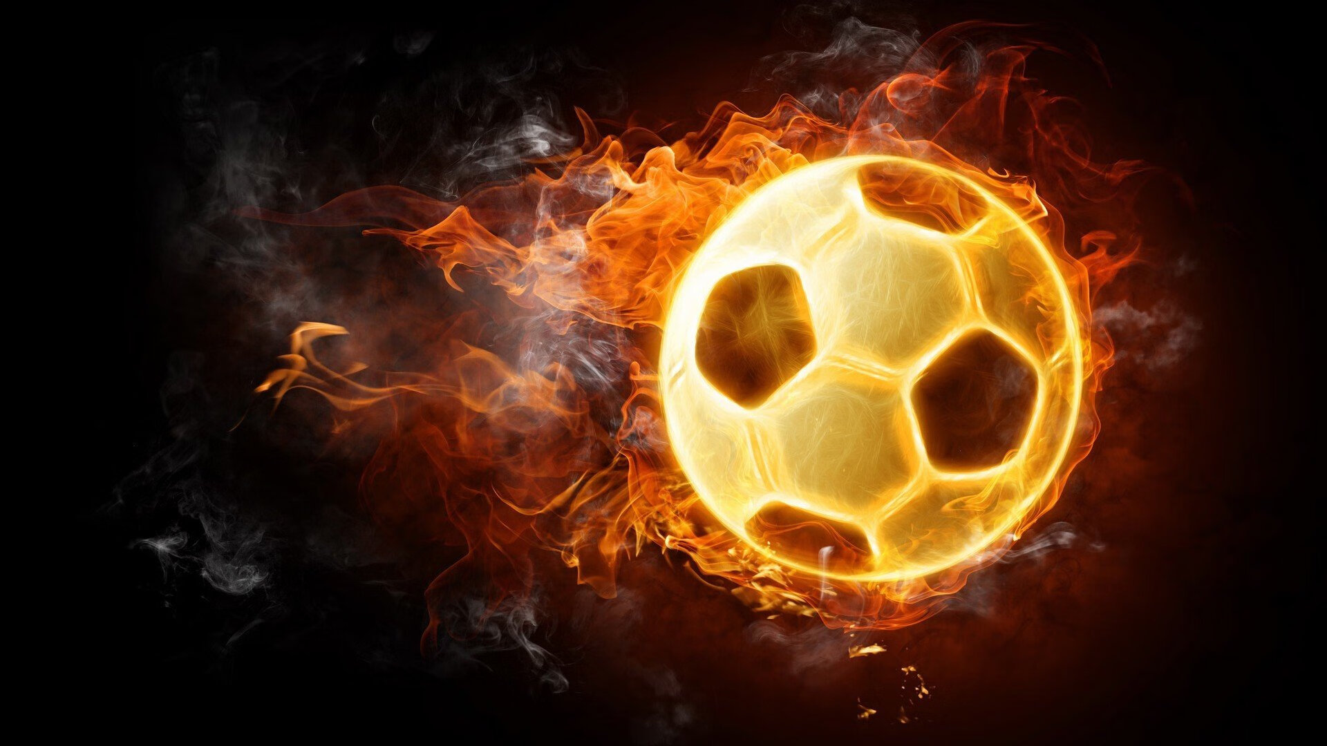 -足球女裁判比例增长带动执法多元发展，足球女裁判视频